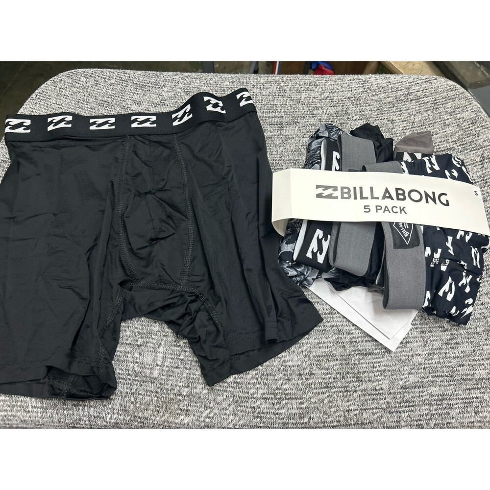 Billabong Men’s Boxer Briefs Size S 5 Pack